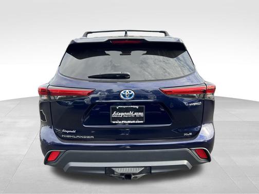 2021 Toyota Highlander Hybrid XLE