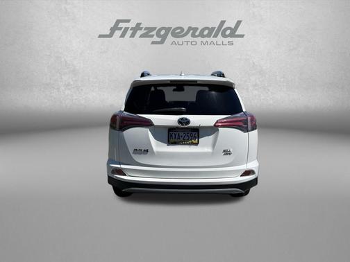 Super White 2017 Toyota RAV4 XLE