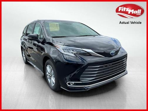 2025 Toyota Sienna Limited 7-Passenger