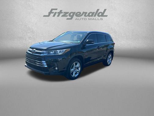 Midnight Black Metallic 2019 Toyota Highlander Limited