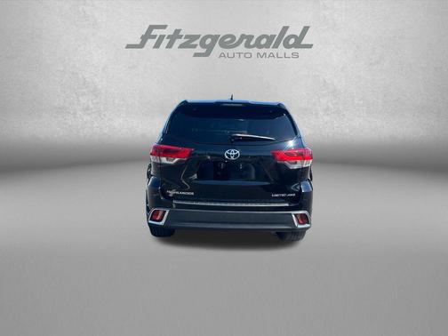 Midnight Black Metallic 2019 Toyota Highlander Limited