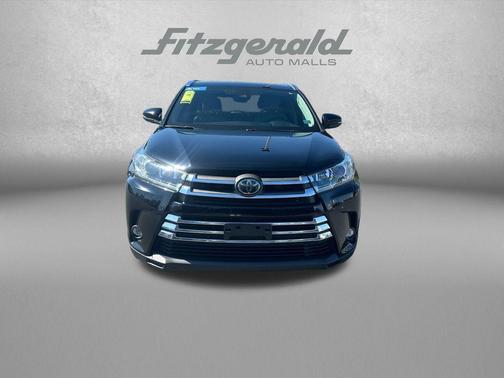Midnight Black Metallic 2019 Toyota Highlander Limited