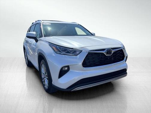 2024 Toyota Highlander Platinum