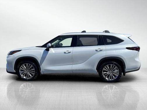 2024 Toyota Highlander Platinum