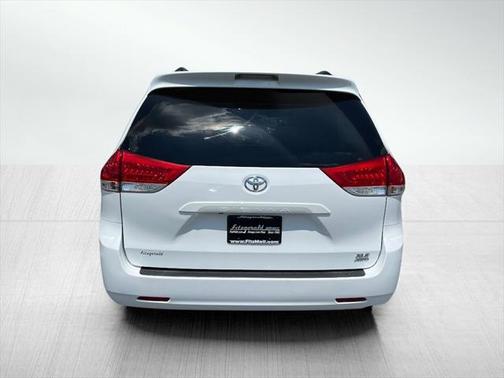 2013 Toyota Sienna XLE