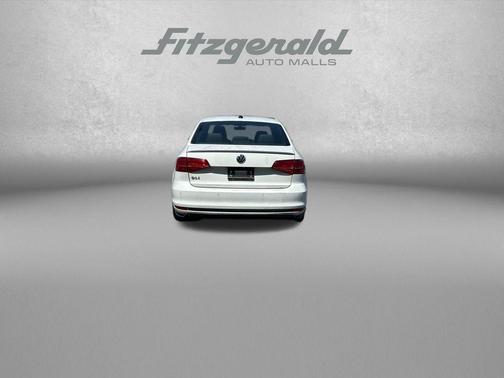 White 2017 Volkswagen Jetta GLI