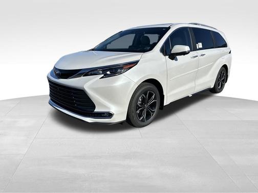 2025 Toyota Sienna Platinum