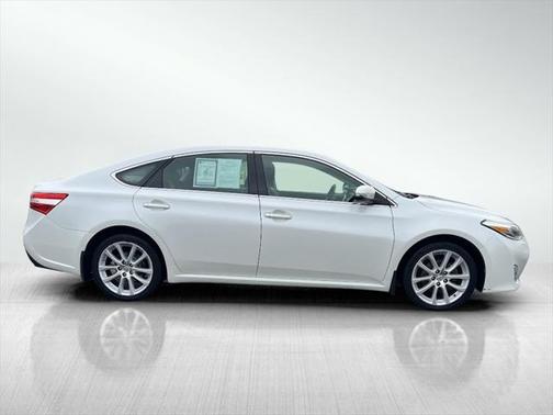 2013 Toyota Avalon XLE
