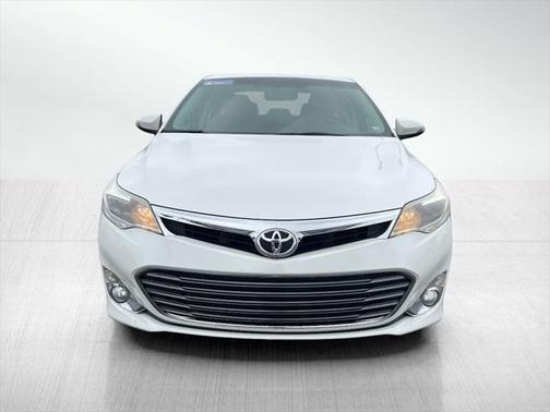 2013 Toyota Avalon XLE