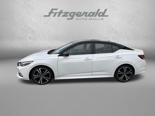 Aspen White/Super Black 2021 Nissan Sentra SR