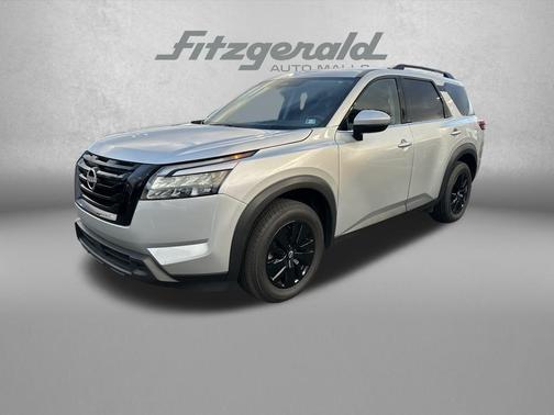 2024 Nissan Pathfinder SV 4WD