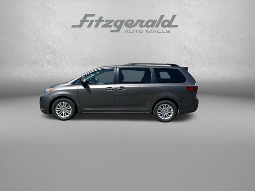 Predawn Gray Mica 2017 Toyota Sienna XLE