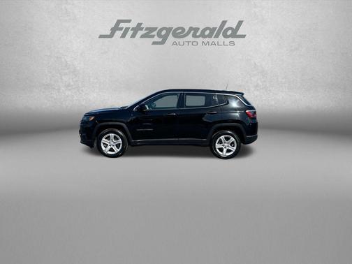 Diamond Black Crystal Pearlcoat 2023 Jeep Compass Sport