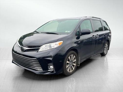 2020 Toyota Sienna XLE Premium