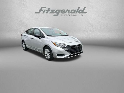 Brilliant Silver Metallic 2025 Nissan Versa 1.6 S
