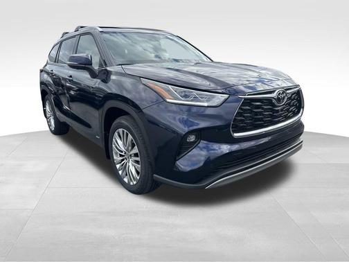 2025 Toyota Highlander Hybrid Platinum