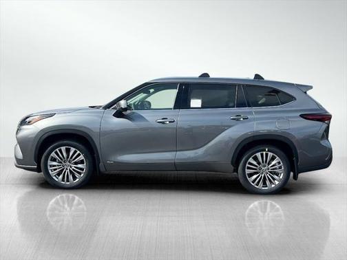 2025 Toyota Highlander Hybrid Platinum