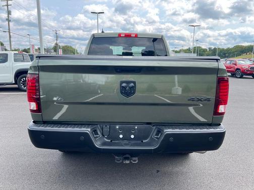 2021 RAM 1500 Classic Warlock Quad Cab 4x4 6'4' Box