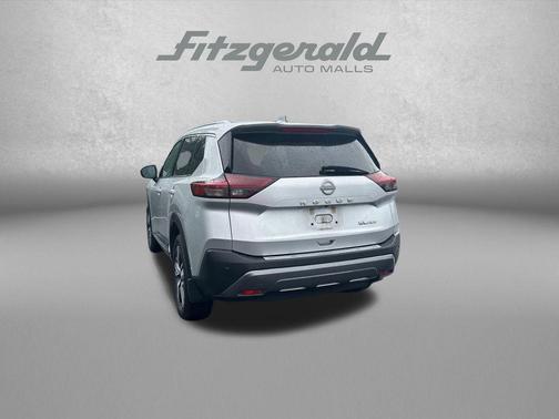 Brilliant Silver Metallic 2023 Nissan Rogue SL