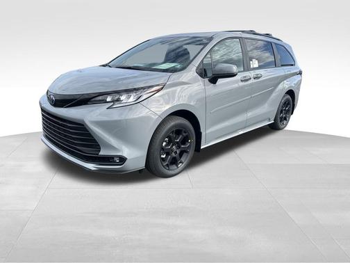 2025 Toyota Sienna Woodland Edition