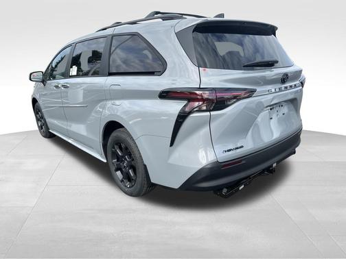 2025 Toyota Sienna Woodland Edition