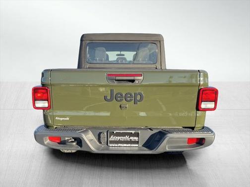 2023 Jeep Gladiator Sport