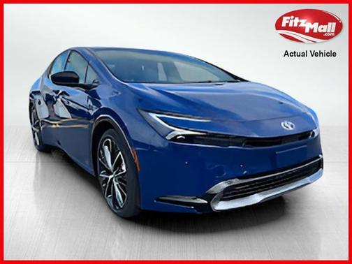 2025 Toyota Prius XLE