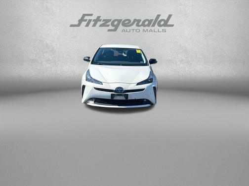 White 2022 Toyota Prius L