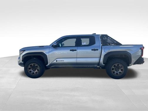 2025 Toyota Tacoma Hybrid Trailhunter