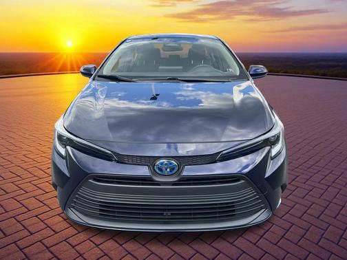 2025 Toyota Corolla Hybrid SE