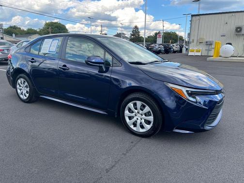 2025 Toyota Corolla Hybrid SE
