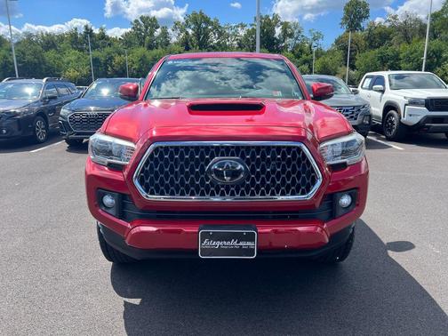 2018 Toyota Tacoma TRD Sport