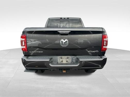 2019 RAM 2500 Limited Crew Cab 4x4 6'4' Box