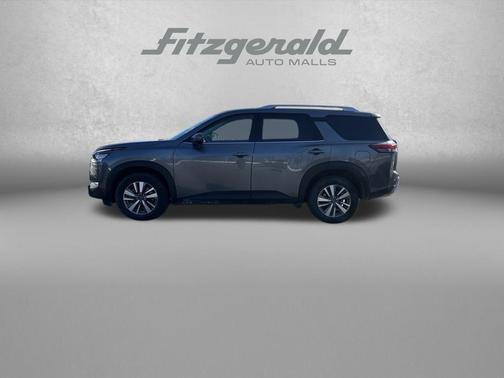 2025 Nissan Pathfinder SL 4WD