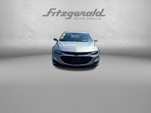 Sterling Gray Metallic 2024 Chevrolet Malibu FWD RS