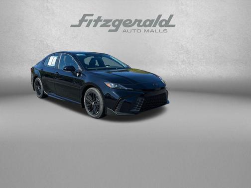 Midnight Black Metallic 2026 Toyota Camry SE