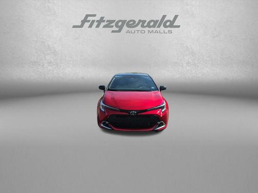 Finish Line Red/Midnight Black Metallic 2025 Toyota Corolla XSE