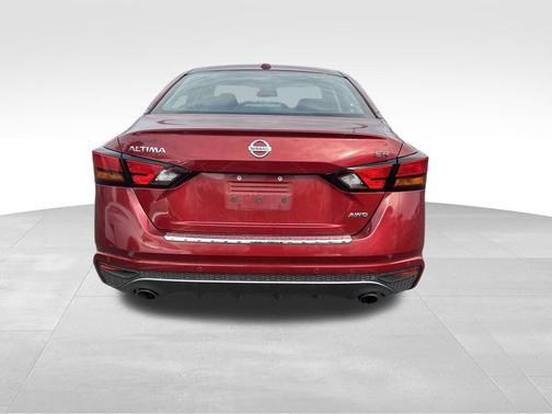 2020 Nissan Altima SR Intelligent AWD