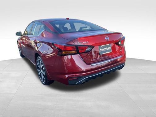 2020 Nissan Altima SR Intelligent AWD