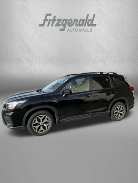 Crystal Black Silica 2019 Subaru Forester Premium