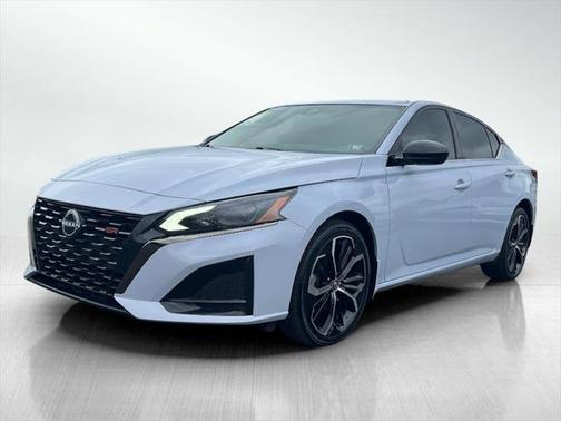 2023 Nissan Altima SR Intelligent AWD