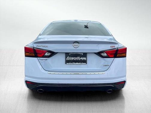 2023 Nissan Altima SR Intelligent AWD