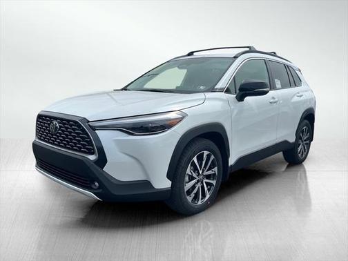 2025 Toyota Corolla Cross XLE