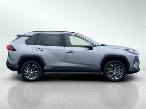 2025 Toyota RAV4 Hybrid XLE Premium