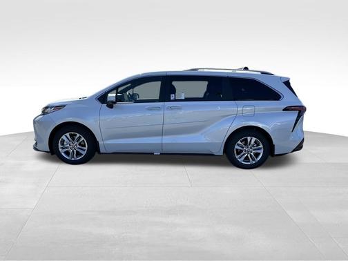2025 Toyota Sienna Limited