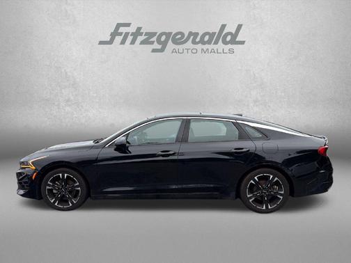 Ebony Black 2022 Kia K5 GT-Line