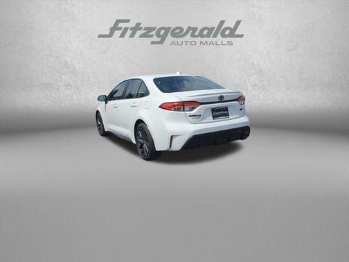 Ice Cap 2026 Toyota Corolla SE