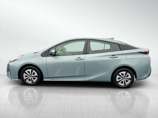 2016 Toyota Prius Three