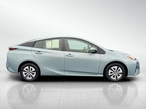 2016 Toyota Prius Three