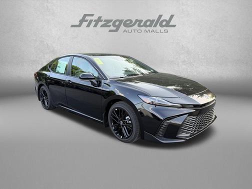 Midnight Black Metallic 2026 Toyota Camry SE